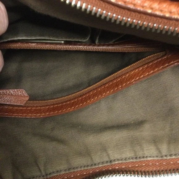 Isabella Fiore Authentic Woven Leather Shoulder Bag - Picture 14 of 16